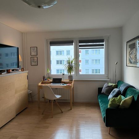 Ferienwohnung Fuer 1-3 Personen In Berlin, Naehe U Friedrichsfelde Esterno foto