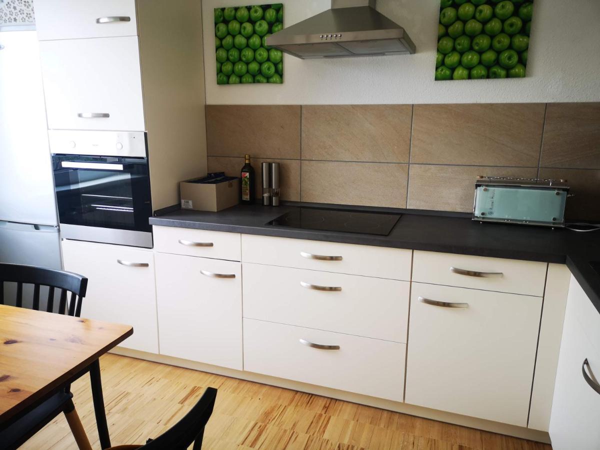 Ferienwohnung Fuer 1-3 Personen In Berlin, Naehe U Friedrichsfelde Esterno foto