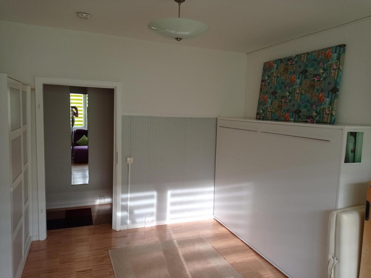 Ferienwohnung Fuer 1-3 Personen In Berlin, Naehe U Friedrichsfelde Esterno foto